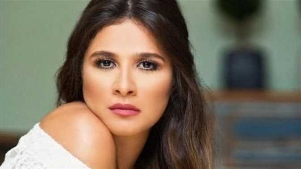 بشري سارة لجميع محبيها.. خروج ياسمين عبد العزيز من المستشفى لقضاء فترة نقاهة بالمنزل