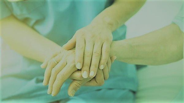 احذر.. هذه العلامات في اليدين والقدمين تدل على إصابتك بمرض خطير