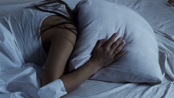 لن تتوقع ما فعله..ديليفري ذهب لتوصيل وجبة لزبون فوجد أمه بين أحضانه 