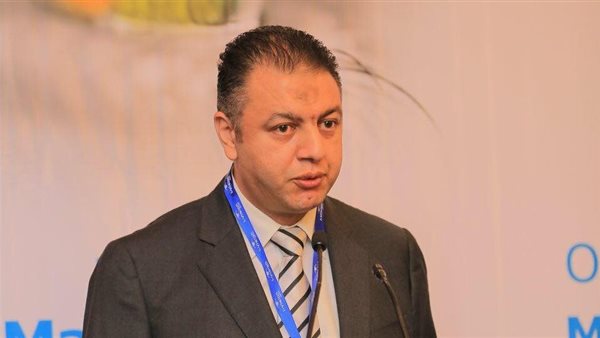 استشاري جراحة عيون: المياه البيضاء تحدث نتيجة تغيرات بسبب كبر السن أو المشاكل الوراثية وعدوى الأم الحامل ومرض السكر