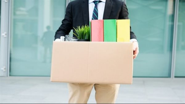 احذر عقوبة الموظف متعاطي المخدرات بالقانون الجديد.. وقف عن العمل وخصم نصف الأجر