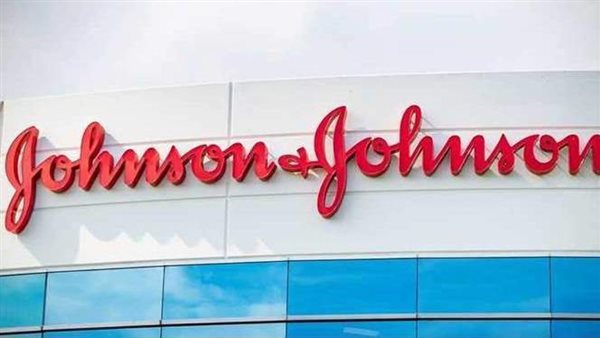 سرطان قاتل.. جونسون تسحب 6 من منتجاتها وتطالب بالتوقف فورا عن استخدامها 