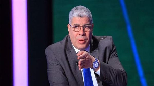شوبير يفجر مفاجأة بشأن مستقبل نجم الأهلي.. ملوش مزاج يلعب 