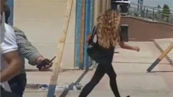 لهذا السبب..الجمهور يهاجم دينا الشربينى بعد جنازة دلال عبد العزيز