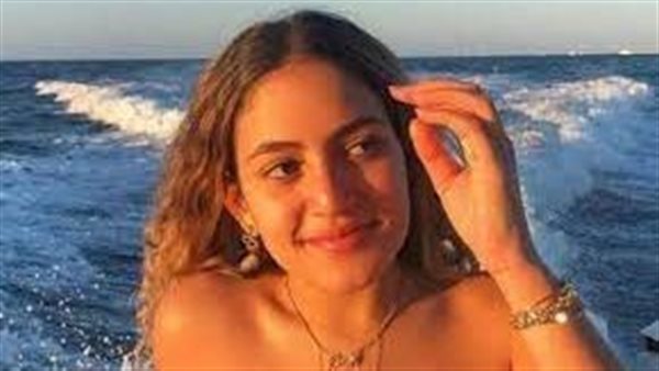 شبه شاكيرا.. ظهور مثير لابنة عمرو دياب | شاهد