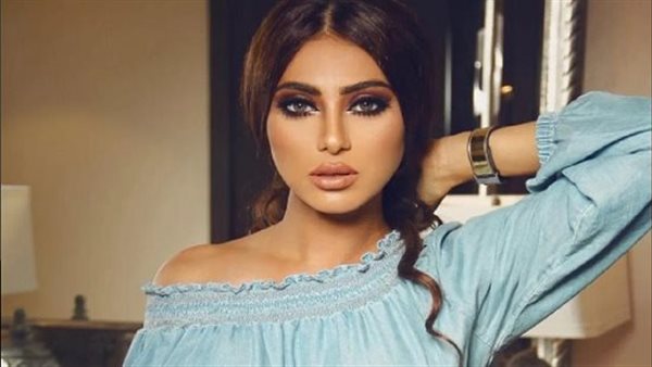  ثمنها 70 مليون جنيه.. فنانة تتلقى هدية «سيارة مبهرة»| شاهد 