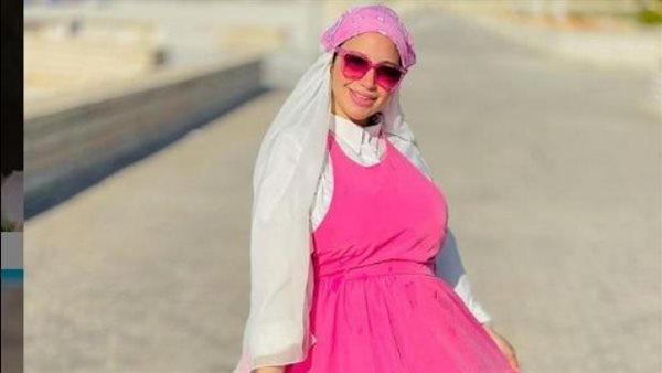 بعد انتشارها بين الفتيات.. حكم الدين في لفة الحجاب الجديدة: «حرام»| شاهد 