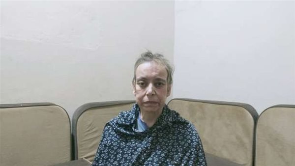 الإبن الجاحد..حلق شعر أمه وربطها في السرير والسبب صادم