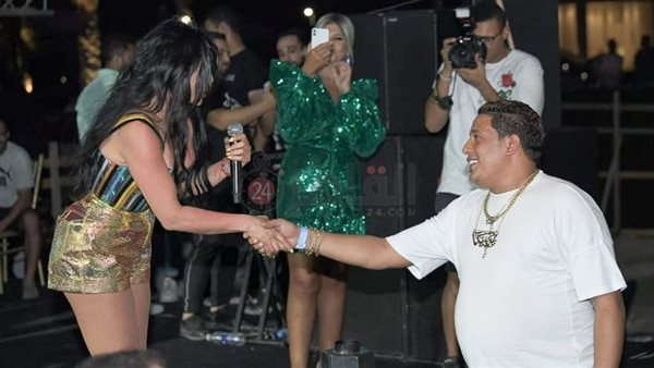 محدش يزعله.. هيفاء وهبي وحمو بيكا يشعلان السوشيال ميديا|شاهد