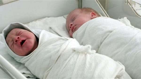 فحص نفسي للزوج والزوجة..رخصة الإنجاب دعوة جديدة تثير الجدل | فيديو 