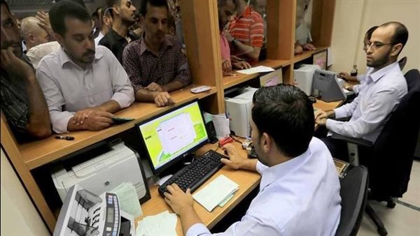 15 يوما إجازة لموظفي القطاع الخاص بالسنة الأولى... تفاصيل مشروع قانون العمل الجديد