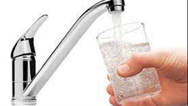 خلي بالك من الكلور.. كيف تفرق بين المياه المعدنية ومياه الحنفية؟