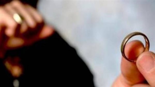 عروسة حامل وأب بياكل أكل عياله.. أغرب قضايا الطلاق أمام محاكم الأسرة