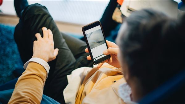 تؤثر على جهاز المناعة.. احذر استخدام الهاتف المحمول بهذه الطريقة