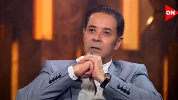 بكيت ومقدرتش أكمل غنائها.. قصة مؤثرة لمدحت صالح لأغنية 