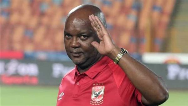 4 أخطاء قاتلة.. جماهير الأهلي تحمل موسيماني خسارة السوبر أمام طلائع الجيش 