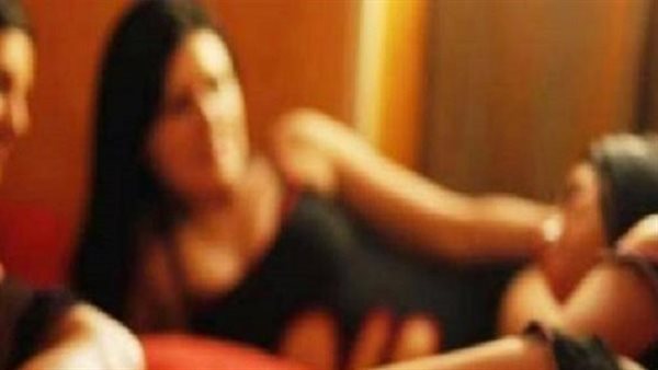 سهرة حمراء..احالة اوراق فتاتين للمفتي قتلتا تاجر وسرقتاه