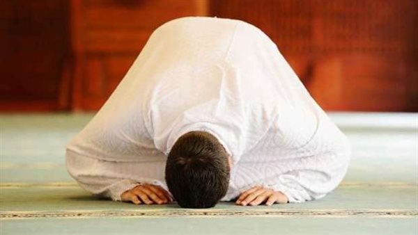 تعرف على طريقة تأديتها.. حكاية صلاة لم يؤديها المسلمون منذ 300 عام | فيديو 