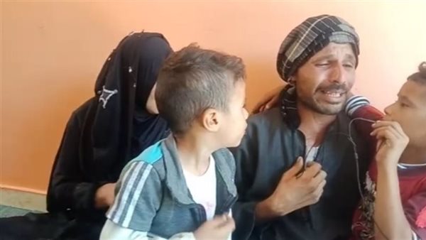 يا ريتهم قتلوني وسابوا ابني..انهيار والد طفل أسيوط المذبوح | فيديو 