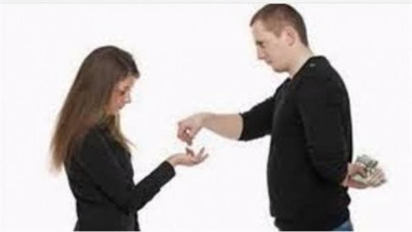 بصرف عليه من شهر العسل.. رؤى ترفع دعوى طلاق من زوجها