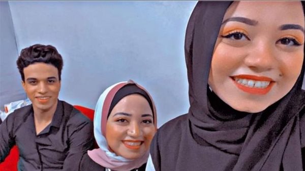 مش عارف قريت الفاتحة على مين..ورطة شريف بسبب توأم خطيبته