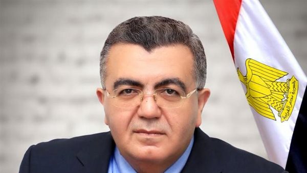 الخبير الدولى حاتم صادق: سيناء تنتظر تفاعلا شعبيا وإعلاميا لتشجيع الشباب علي التوطين فيها