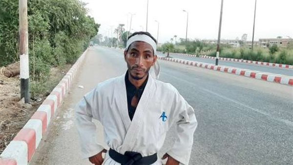 باكل 15 بيضة.. أول تعليق من شاروخان قنا على واقعة تعرضه لهبوط