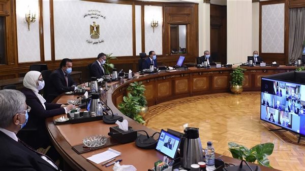 بخصوص الموظفين والمساجد..٤ قرارات عاجلة للجنة أزمة فيروس كورونا