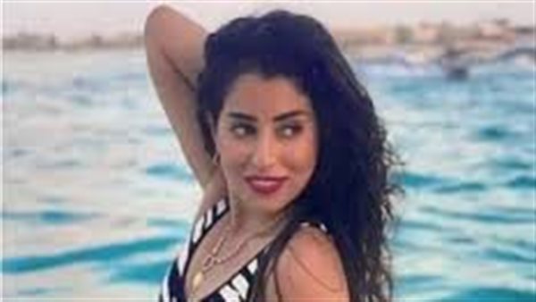 خناقة شوارع.. مجهولون يطرقون منزل آيتن عامر والفنانة تستغيث