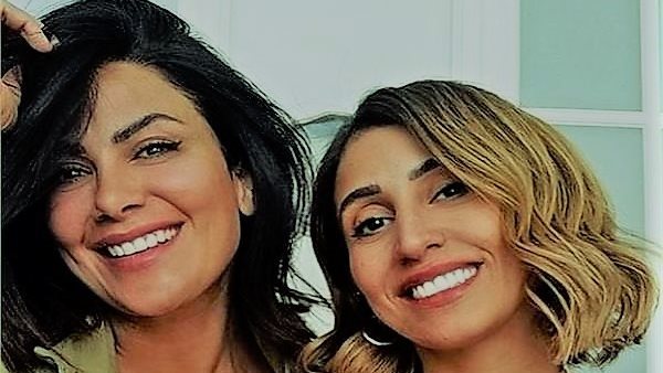 صبا مبارك تداعب دينا الشربيني: بتاكل كتير وبتستلف هدومي ومترجعهاش | فيديو