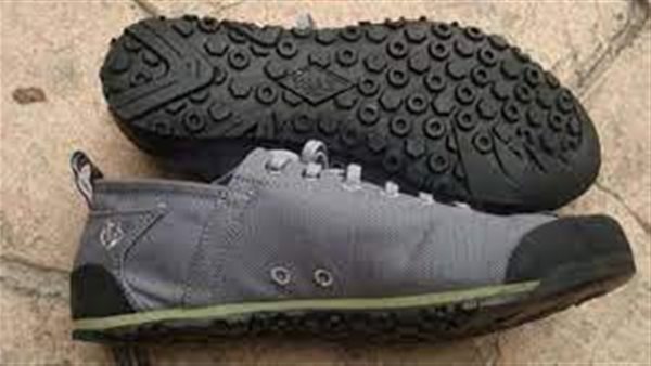  الإفتاء تجيب..هل ترك الحذاء مقلوبا حرام ويمنع دخول الملائكة؟