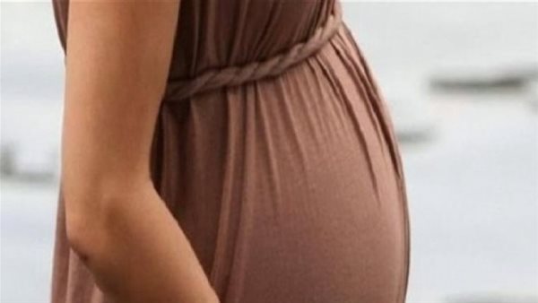 دار الإفتاء تجيب..تزوجت وبعد الزواج تبين أنها حامل في الشهر السابع فما الحكم؟ | فيديو 