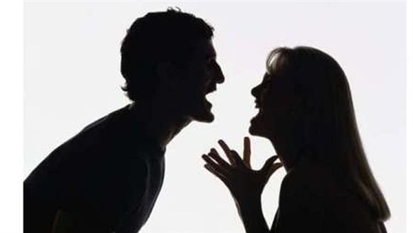 فيسبوك فضحه.. سيدة تطلب الخلع من زوجها لهذا السبب