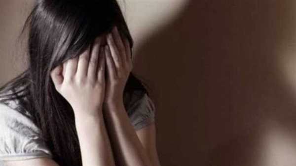 الحقيني يا ماما بحر خطفني.. حكاية طفلة الإسكندرية اغتصبوها لمدة أسبوع وألقوا جثتها في المقابر