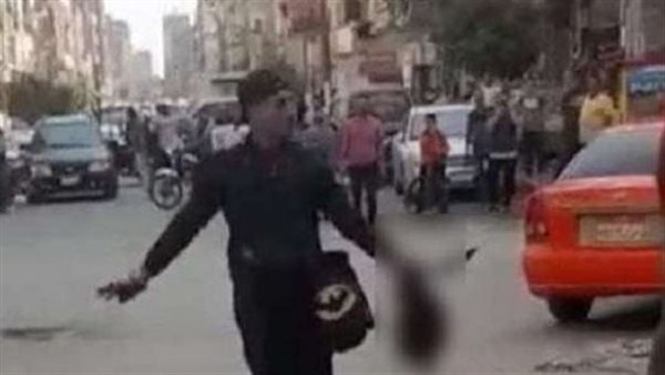 يردد طلاسم غير مفهومة.. شهود عيان يروون تفاصيل مثيرة في حادثة الإسماعيلية 