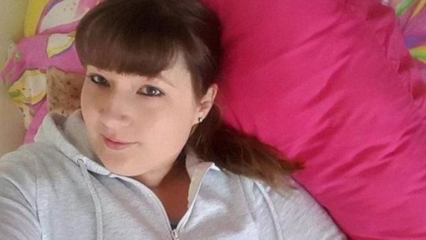 فقد بصره داخل سيارتها.. رضيع يتعرض لكارثة بسبب إهمال والدته| شاهد 