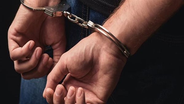 جريمة هزت الإسكندرية.. تفاصيل ضبط المتهم بقتل والديه بطريقة مروعة