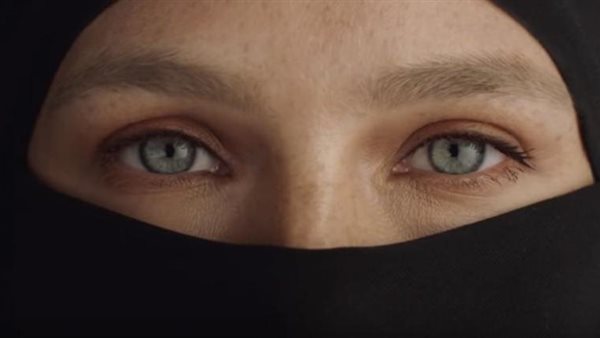 المفتي يوضح موقف الدين من إظهار المرأة لعينيها وخديها