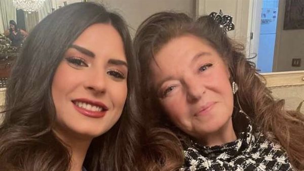 تزوجت 6 مرات وارتدت الحجاب من قبل.. أسرار في حياة هدى رمزي | شاهد