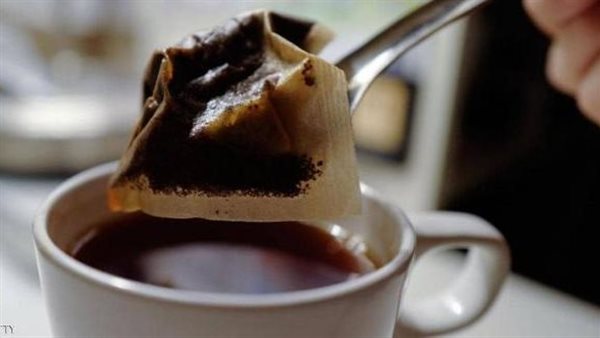 ممكن تجيب سرطان..استشاري مناعة تحذر من فتلة المشروبات الساخنة