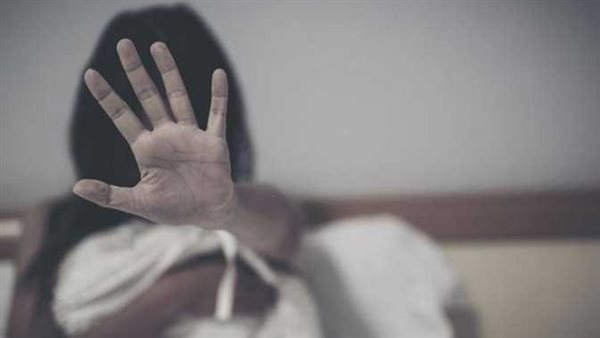 فوجئ بوالدته في أحضان ابن الجيران.. تفاصيل اعترافات شاب بطعن عامل في الجيزة