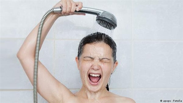 الخبراء يجيبون..ما أطول مدة يمكن أن نقضيها دون استحمام في الشتاء؟ 