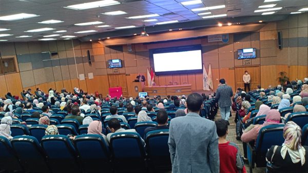 بالتعاون مع 