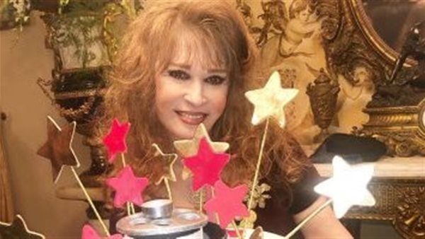 طلبت بس حظي وحش..لماذا لم تتزوج نيللي حتى اليوم؟ | فيديو