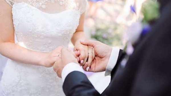 العروس:كنت لسه بالفستان.. حكاية عريس تخلص من حياته في ليلة الدخلة