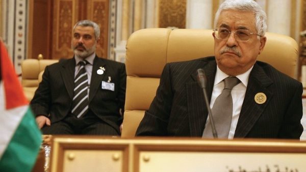 فتنة عشائرية..هل تجهز حماس للانقلاب على السلطة في رام الله؟