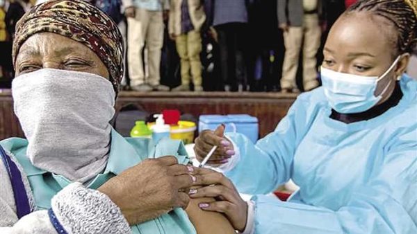 الإرهاق الشديد ويتكاثر بمعدل الضعف.. أعراض جديدة لمتحور كورونا الجديد أوميكرون