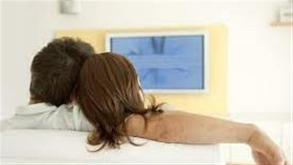 رد صادم من مبروك عطية..زوجي يجبرني على مشاهدة أفلام ثقافية فماذا أفعل؟ | فيديو 