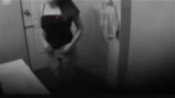 كنت بتفرج بس.. التفاصيل الكاملة لفضيحة زرع كاميرا داخل حمام السيدات بمطعم شهير