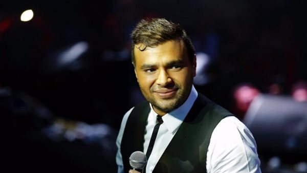 كنت بكافح عشانها.. قصة 18 سنة فراق تسببت في حزن أغاني رامي صبري | فيديو